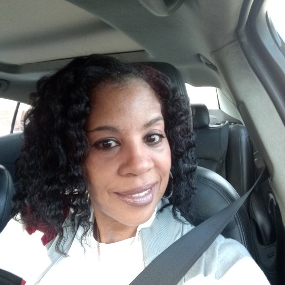 Meet your Posher, Brooke - Picture 1 of 1